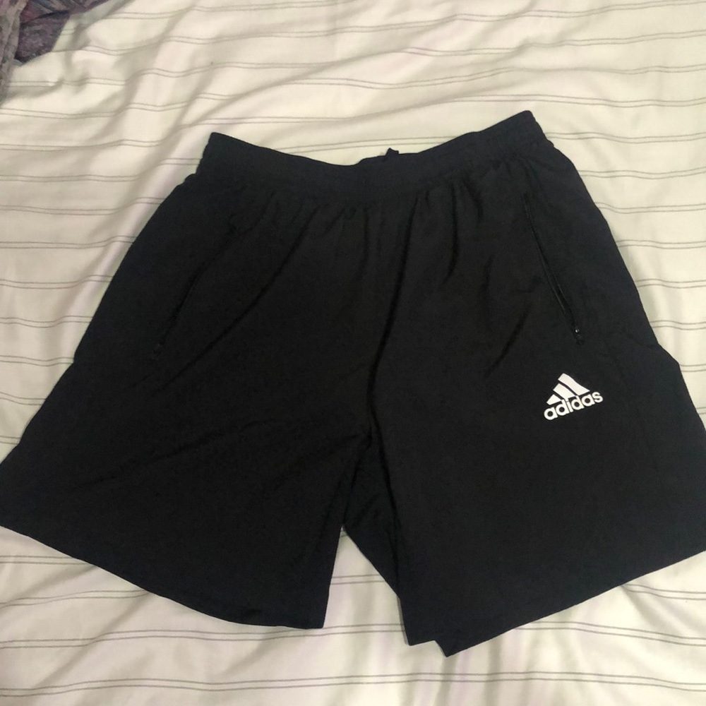 Adidas Men’s D2M Woven 7” aeroready Training Shorts